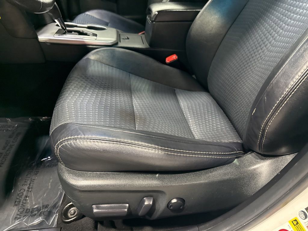 Used 2012 Toyota Camry SE image 24