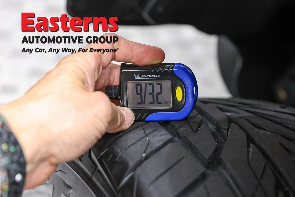 Used 2023 Jeep Wrangler Unlimited Sahara w/ Cold Weather Group AWD/4WD image 27