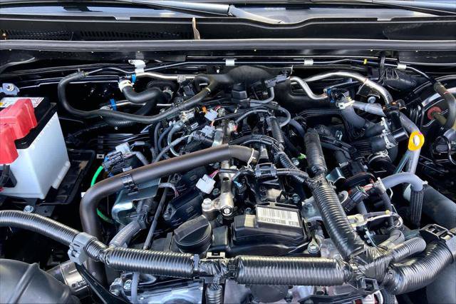 Certified 2025 Toyota 4Runner SR5 AWD/4WD image 32