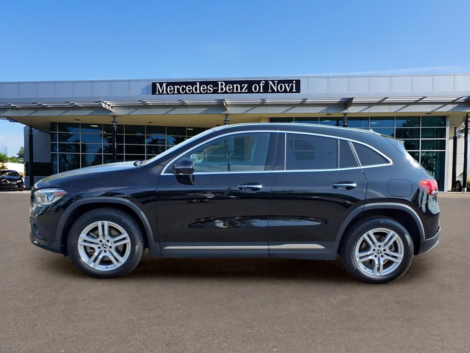 Certified 2023 Mercedes-Benz GLA 250 4MATIC image 2