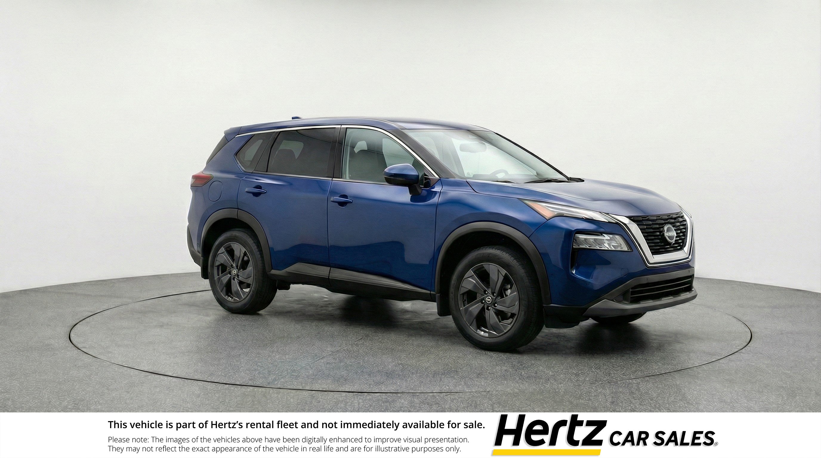 Used 2025 Nissan Rogue SV image 1
