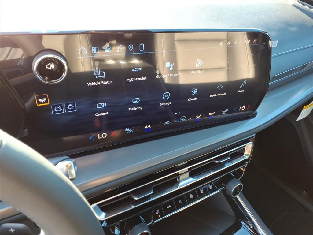 New 2026 Chevrolet Traverse LT w/ Driver Confidence Package image 13