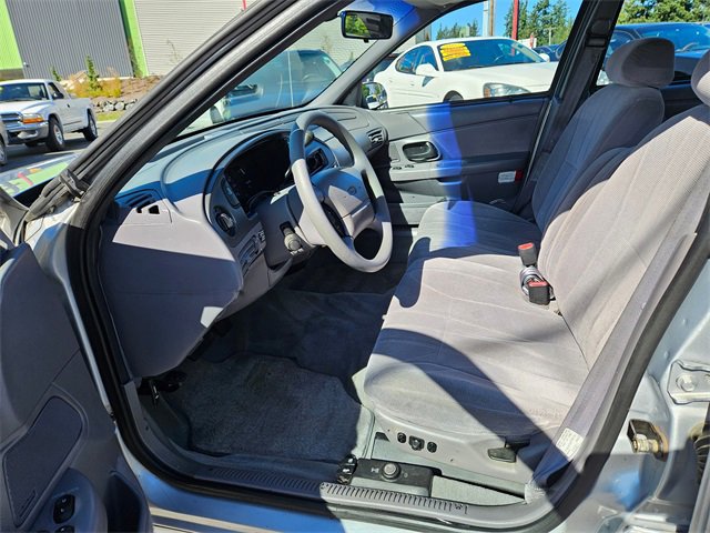 Used 1995 Ford Taurus GL image 11
