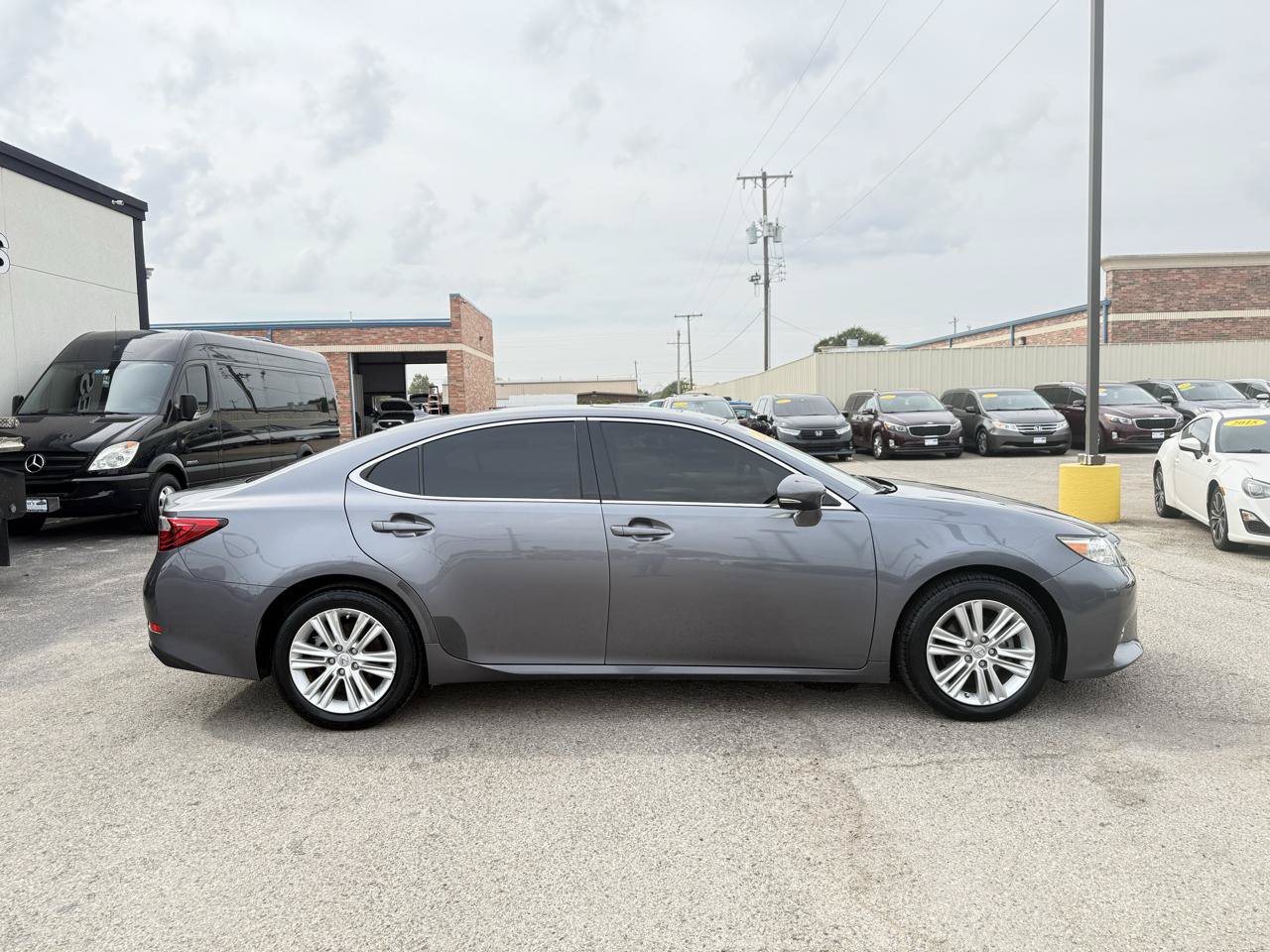 Used 2014 Lexus ES 350 w/ Premium Package FWD image 5