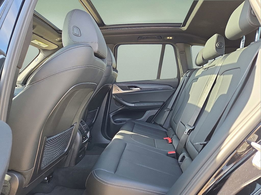 Used 2024 BMW X3 sDrive30i image 17