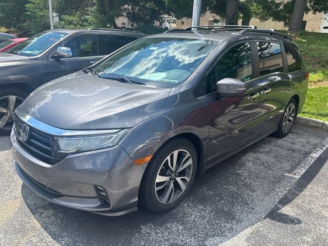 Used 2021 Honda Odyssey Touring image 2