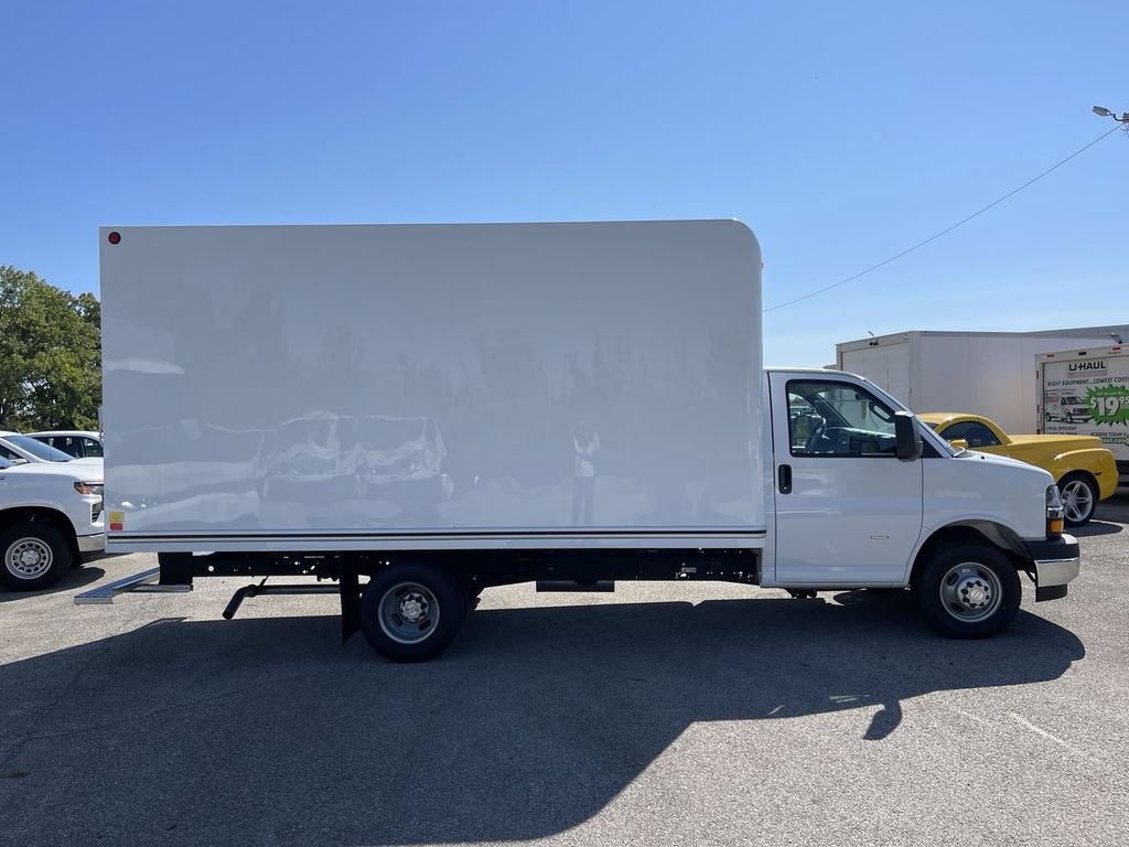 New 2025 Chevrolet Express 3500 w/ Power Convenience Package RWD image 5