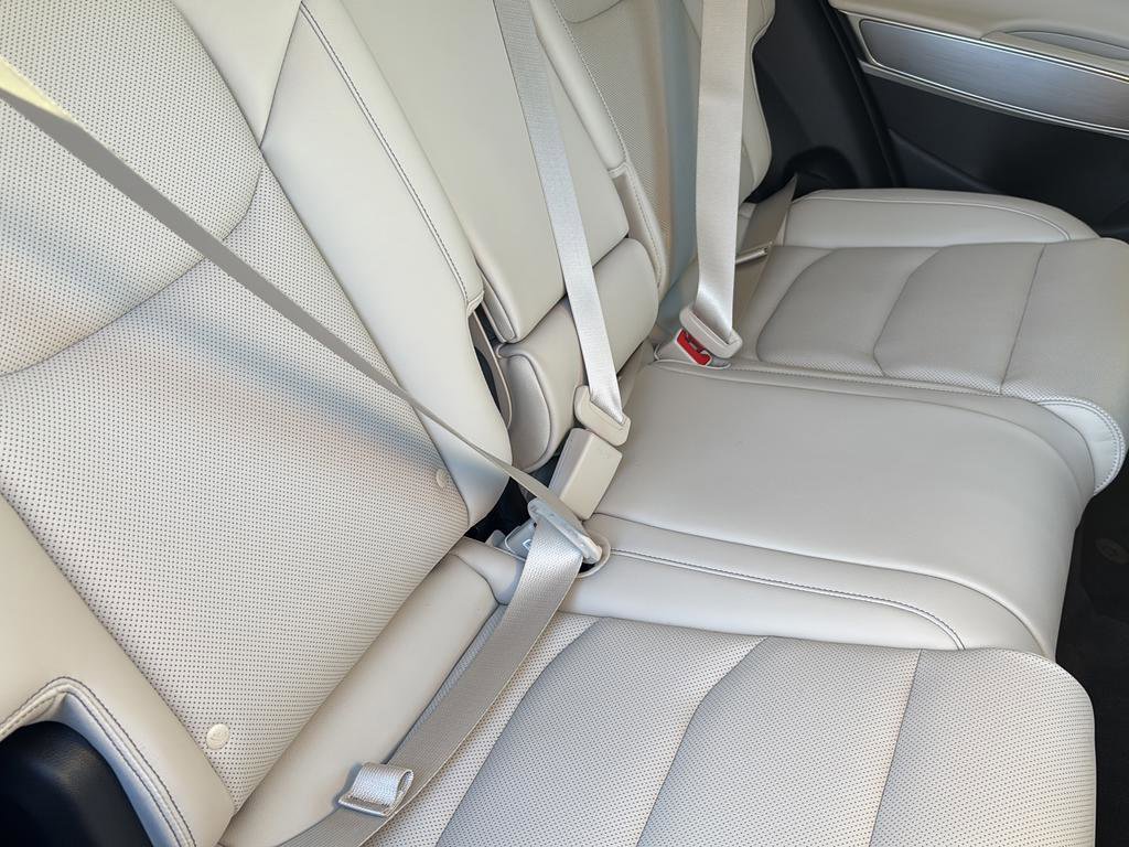 Certified 2026 Genesis GV70 2.5T Select image 46