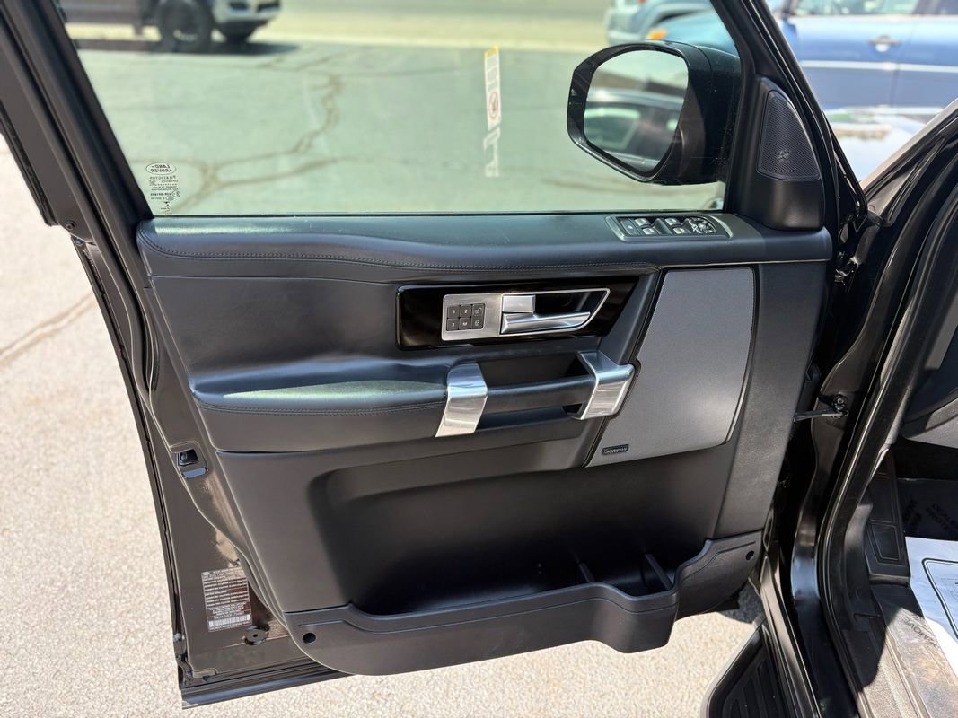 Used 2015 Land Rover LR4 HSE LUX image 17