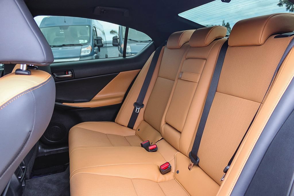 Used 2026 Lexus IS 350 F Sport RWD image 19