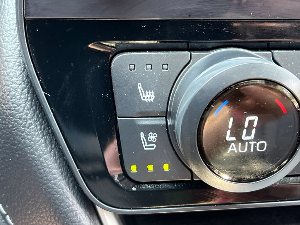 Used 2025 Toyota Grand Highlander AWD image 30