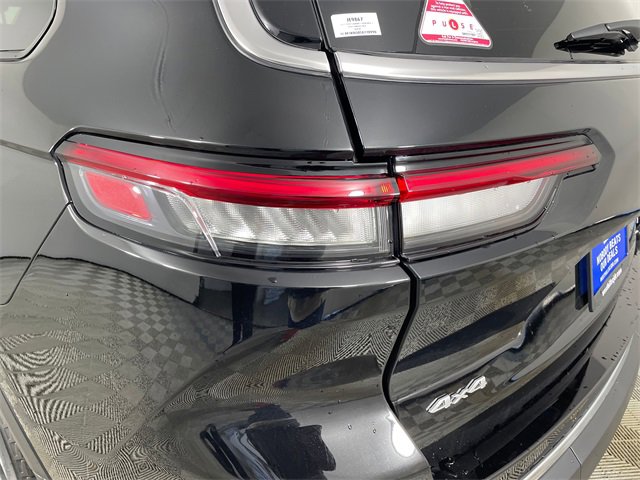 New 2025 Jeep Grand Cherokee L Limited w/ Trailer Tow Package image 18