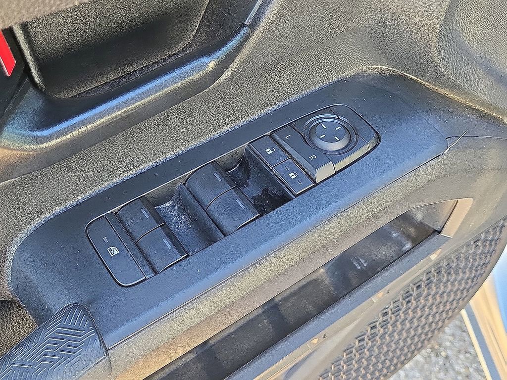 Used 2025 Toyota Tacoma SR5 image 22