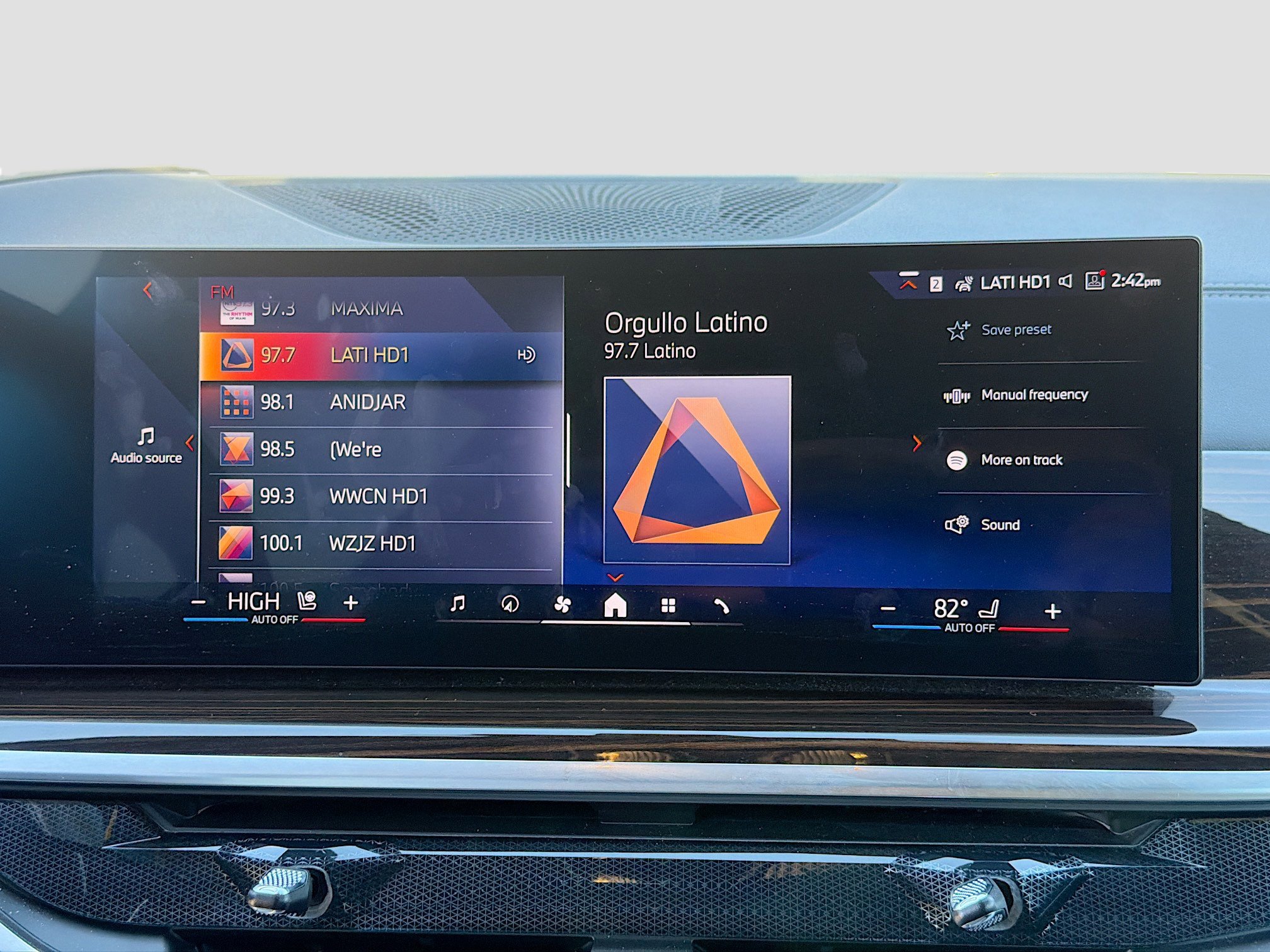 Used 2026 BMW X5 sDrive40i image 32