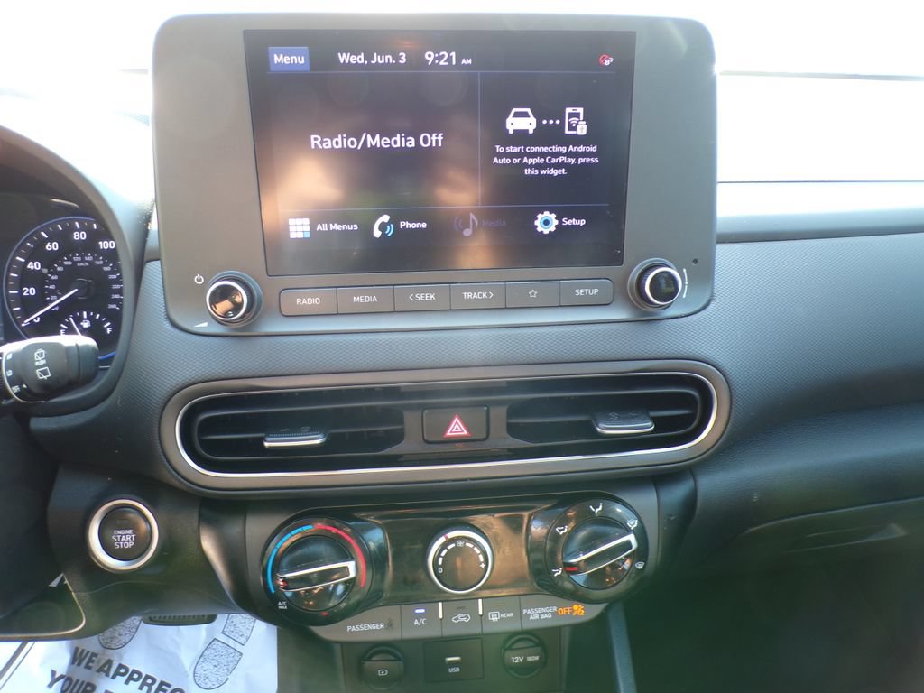 Certified 2022 Hyundai Kona SEL AWD/4WD image 25