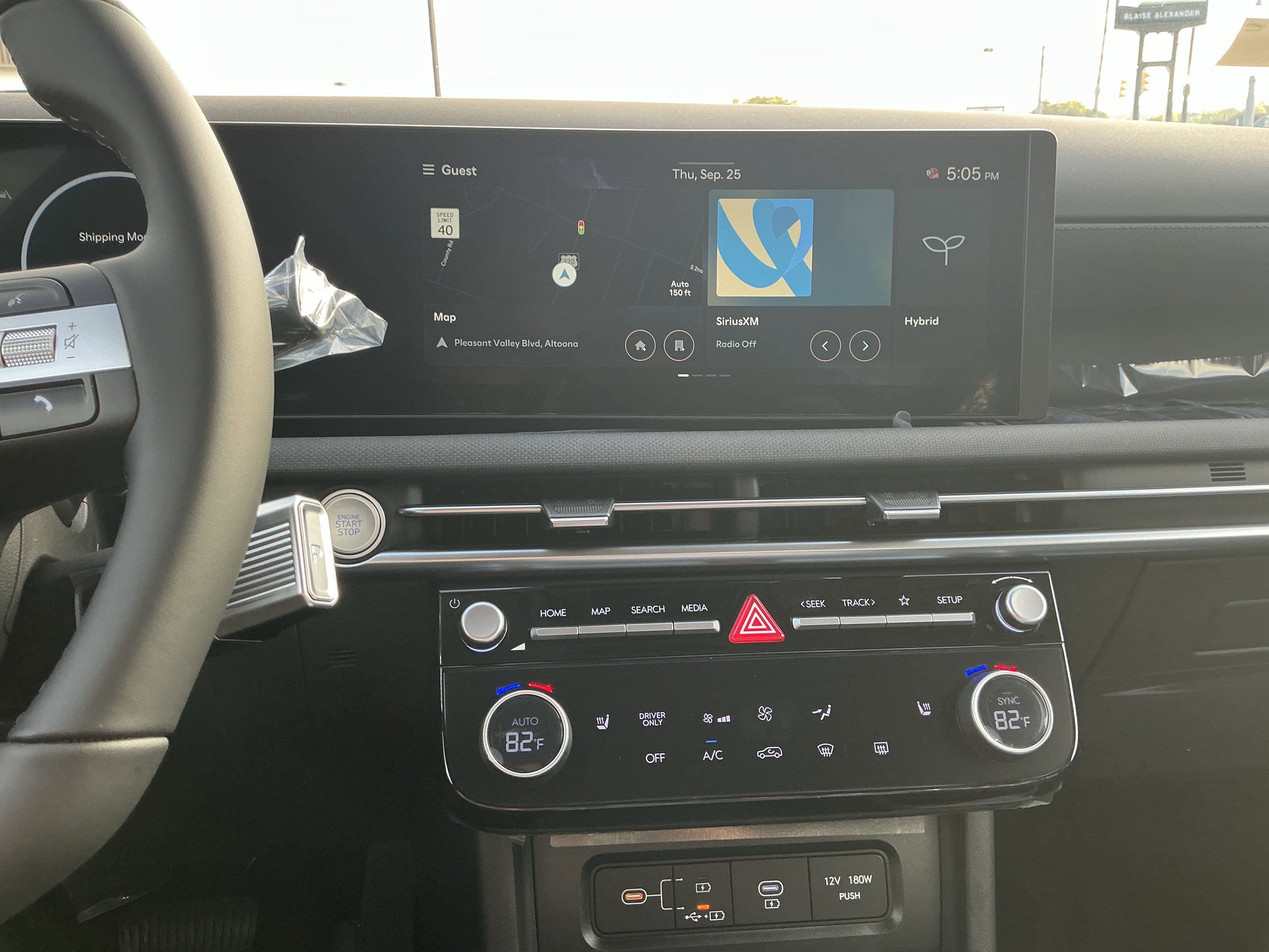 New 2025 Hyundai Tucson SEL image 17