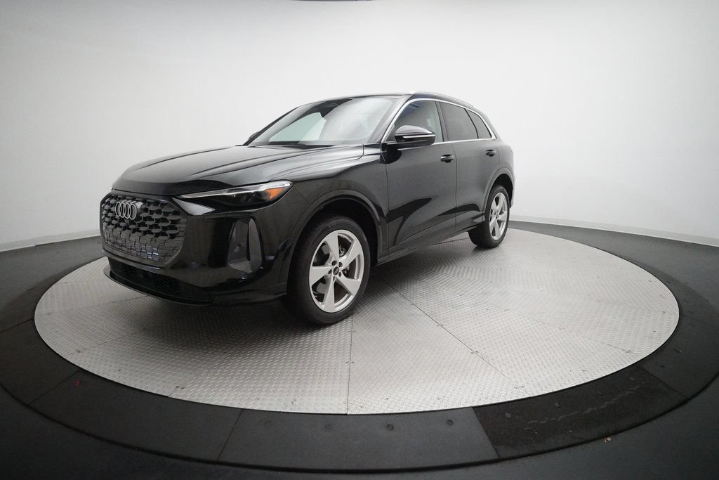 Certified 2025 Audi Q5 Premium Plus w/ Premium Plus