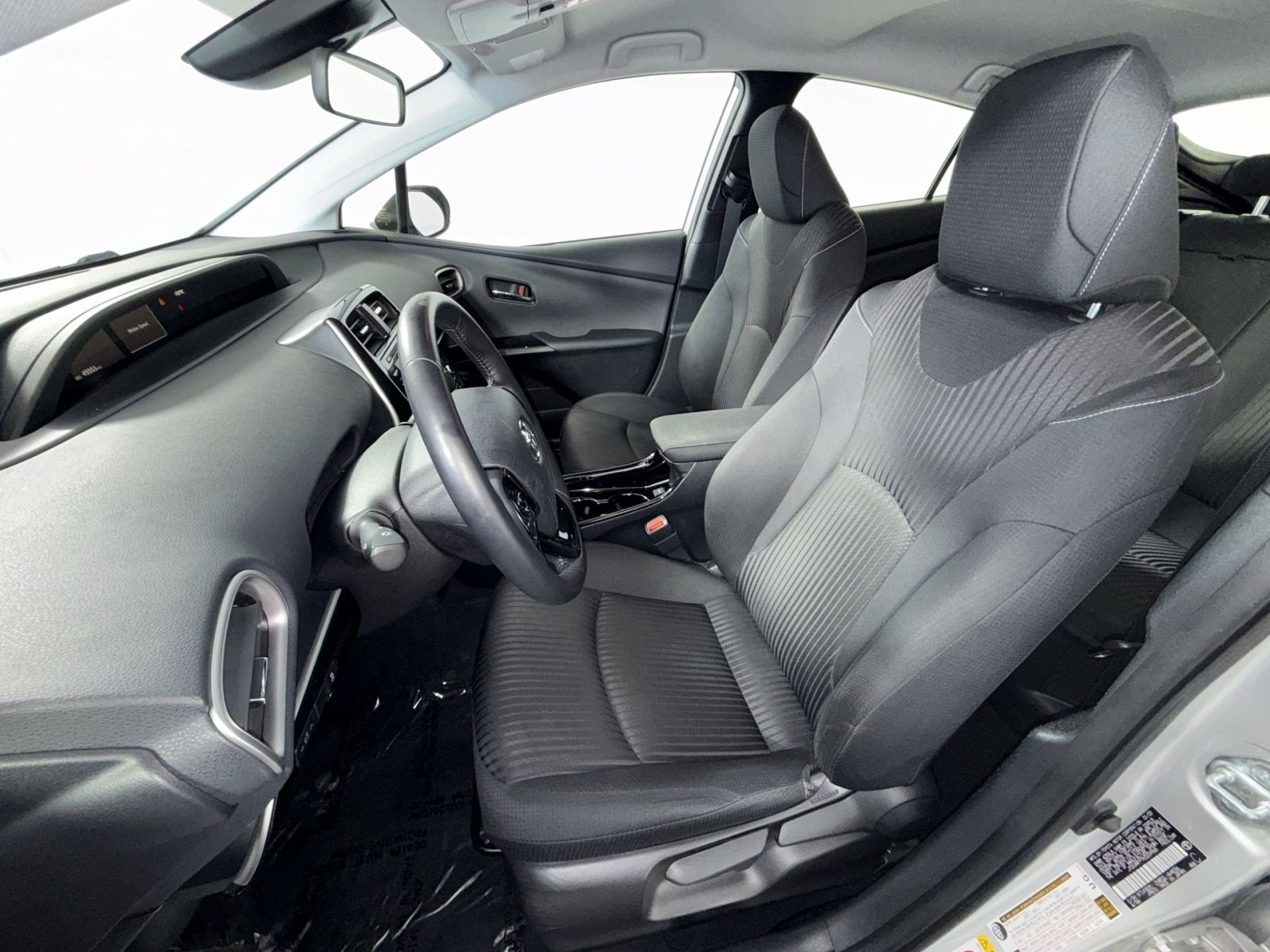 Used 2022 Toyota Prius Prime LE image 13