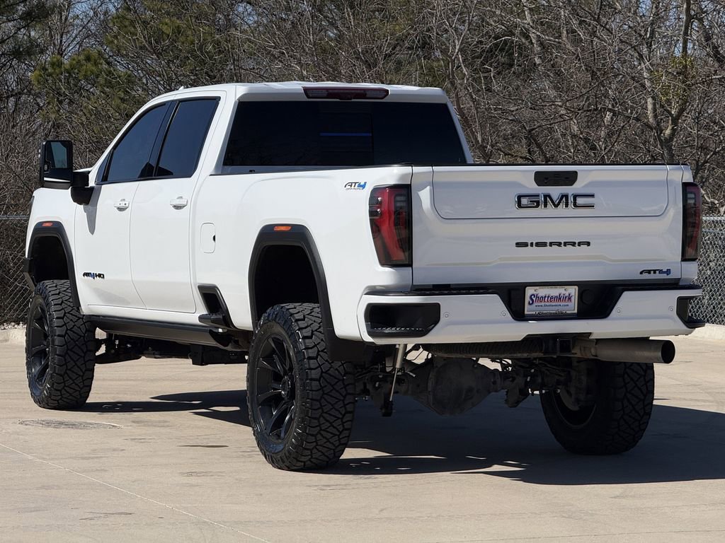 Used 2024 GMC Sierra 3500 AT4 w/ AT4 Premium Plus Package AWD/4WD image 4