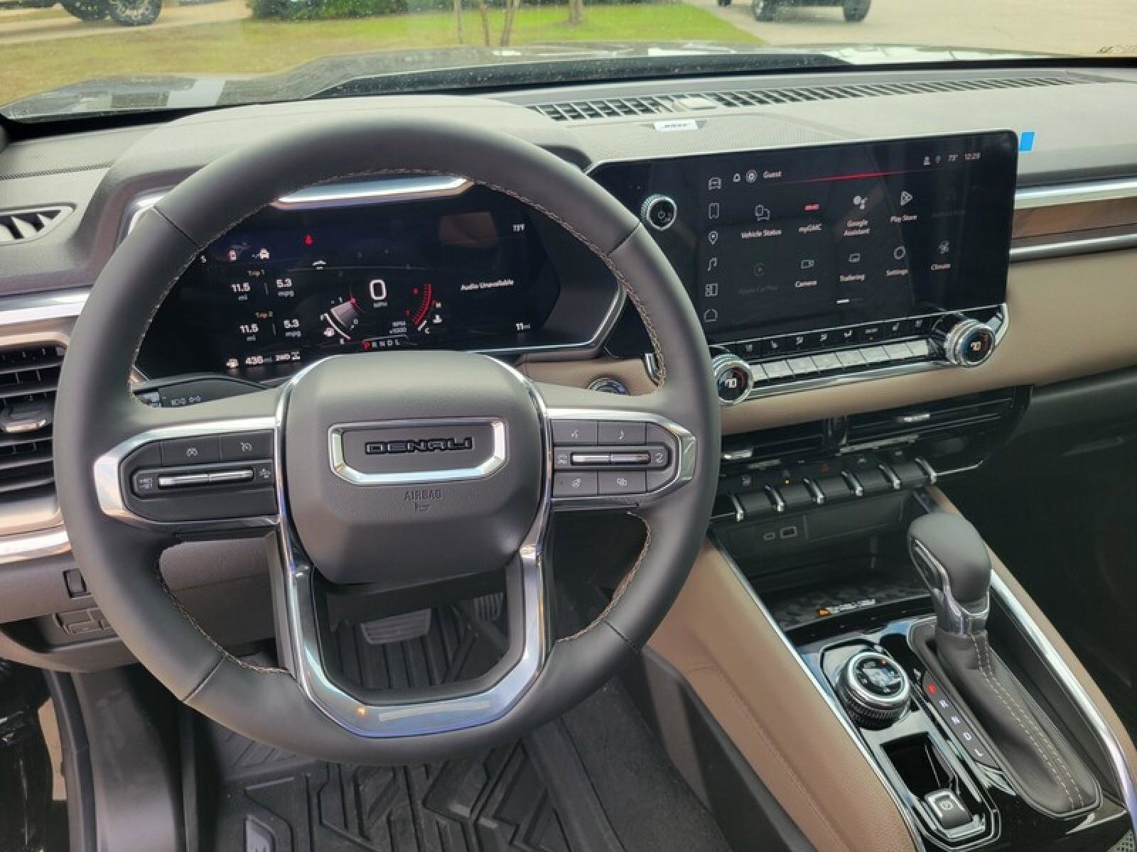 New 2026 GMC Canyon Denali image 14