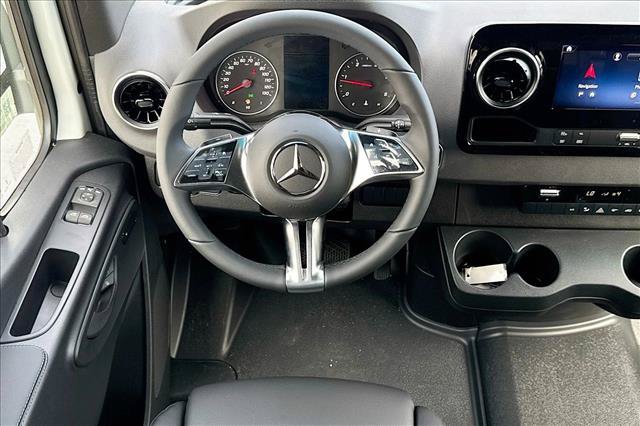 New 2026 Mercedes-Benz Sprinter 2500 image 21