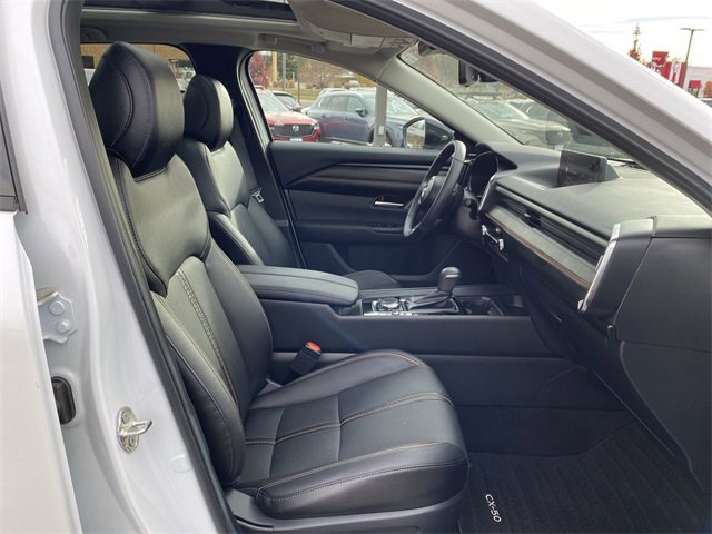 Certified 2025 MAZDA CX-50 2.5 Hybrid w/ Premium Plus Pkg image 29
