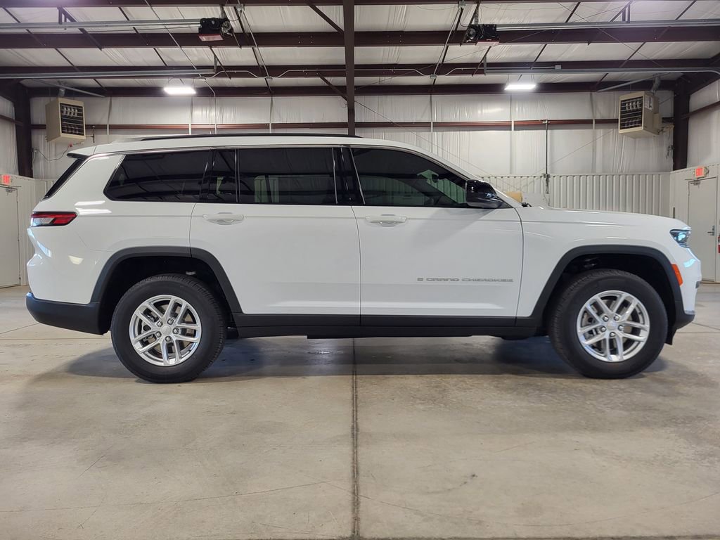 New 2025 Jeep Grand Cherokee L Laredo w/ Luxury Tech Group I RWD image 6