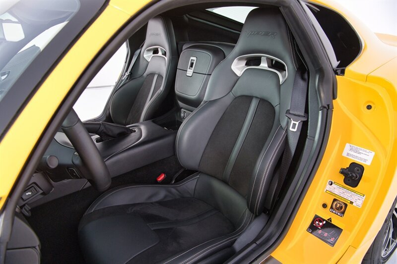 Used 2013 SRT Viper GTS w/ Track Pkg RWD image 20