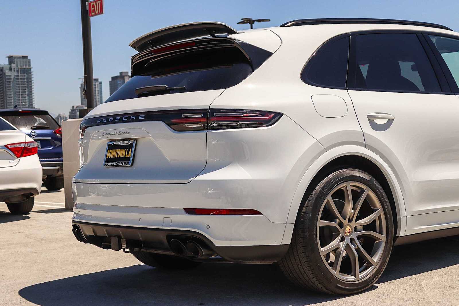 Used 2023 Porsche Cayenne Turbo AWD/4WD image 9