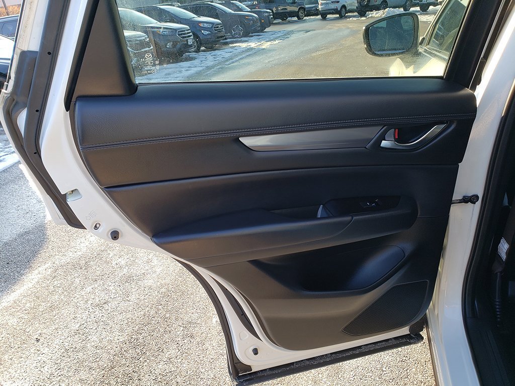 Used 2020 MAZDA CX-5 Touring image 12