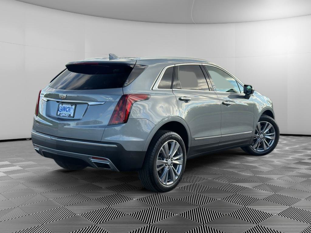 Used 2024 Cadillac XT5 Premium Luxury w/ LPO, Floor Liner Package AWD/4WD image 4