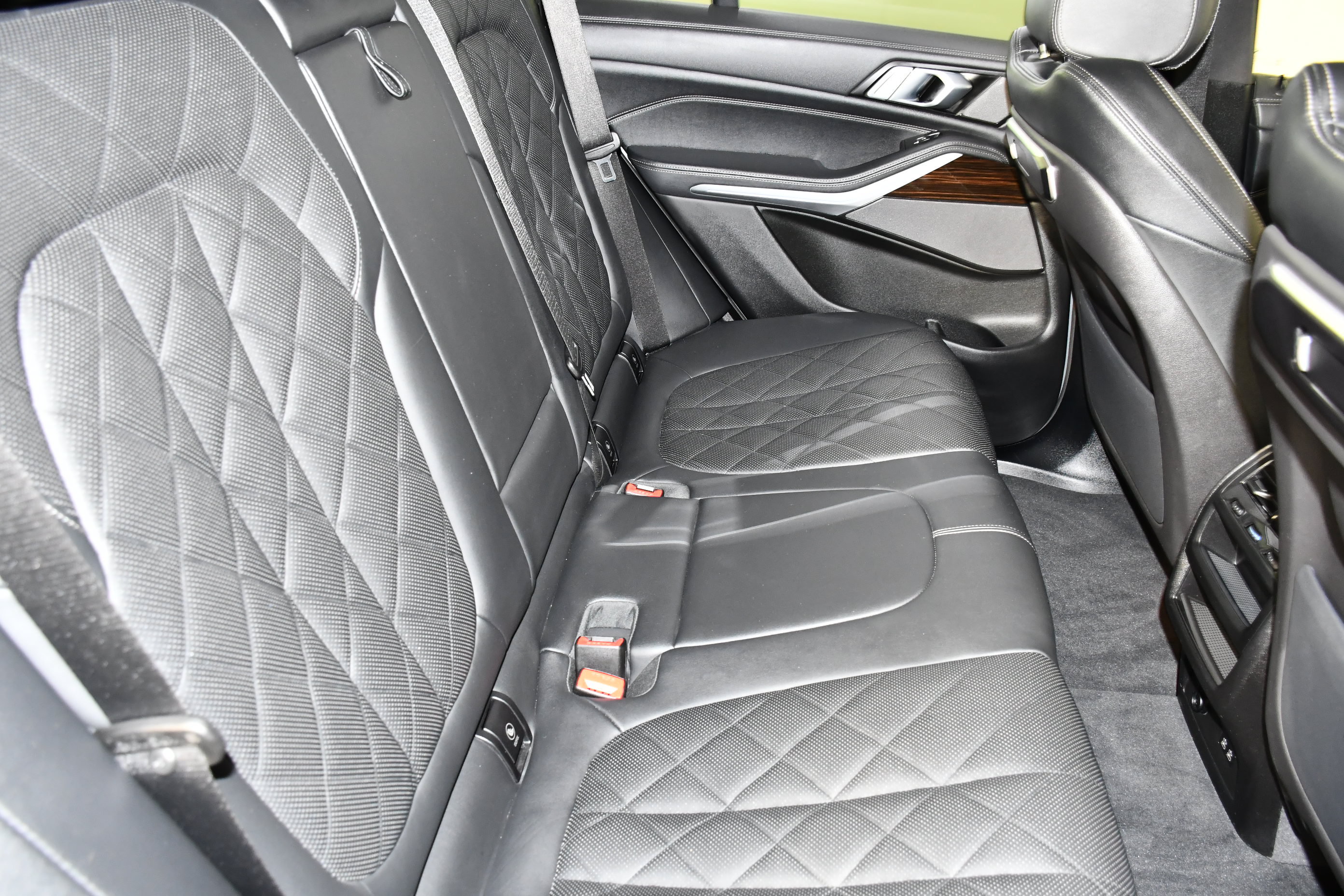 Used 2026 BMW X5 xDrive40i AWD/4WD image 43