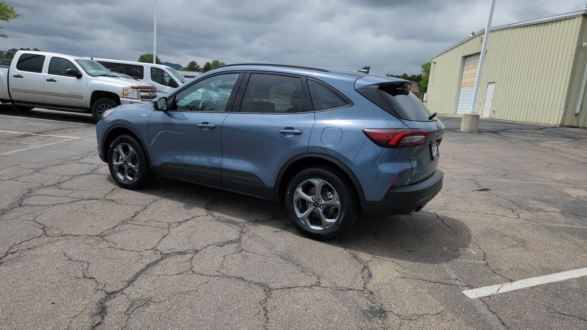 Certified 2025 Ford Escape ST-Line Select AWD/4WD image 8
