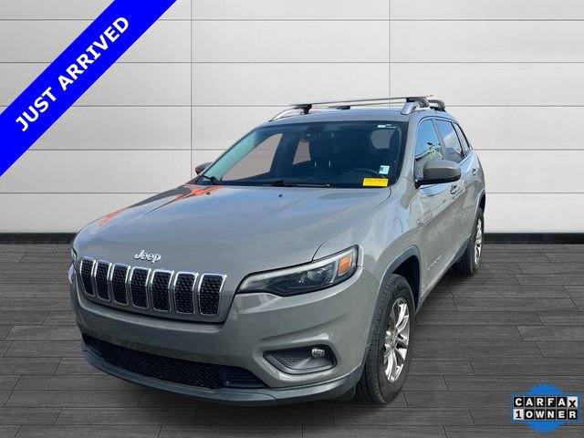 Used 2019 Jeep Cherokee Latitude Plus w/ Cold Weather Group AWD/4WD image 5