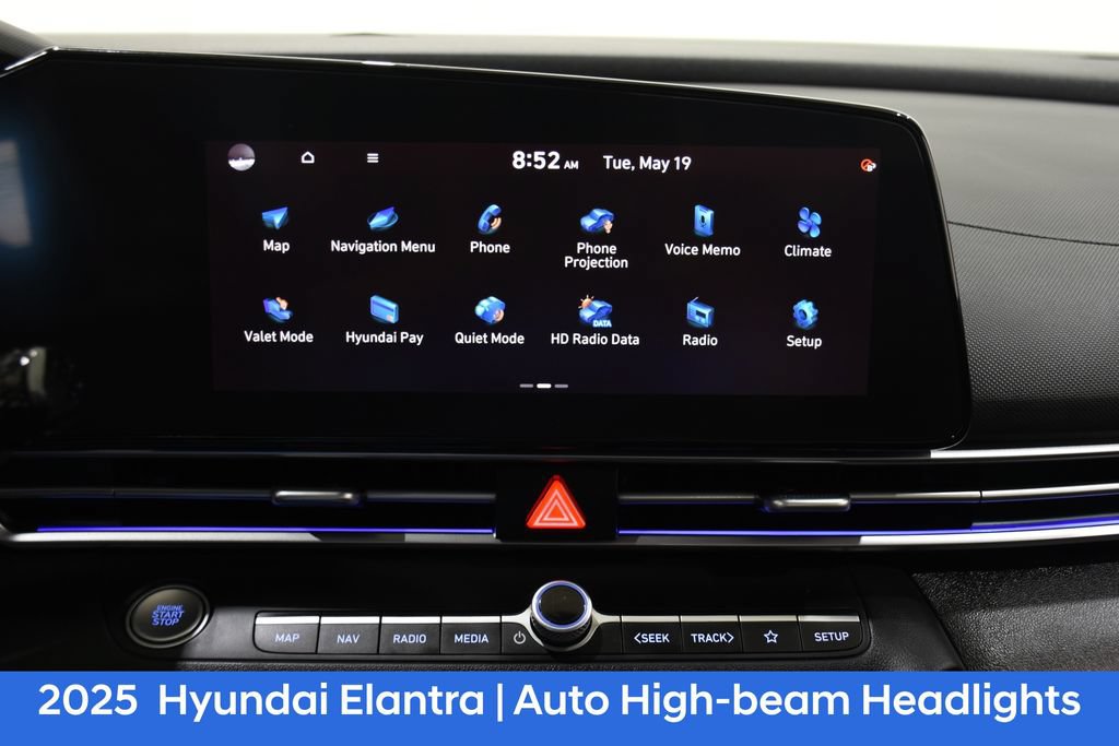 Certified 2025 Hyundai Elantra SEL FWD image 18