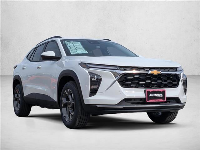 New 2026 Chevrolet Trax LT w/ Sunroof Package image 3