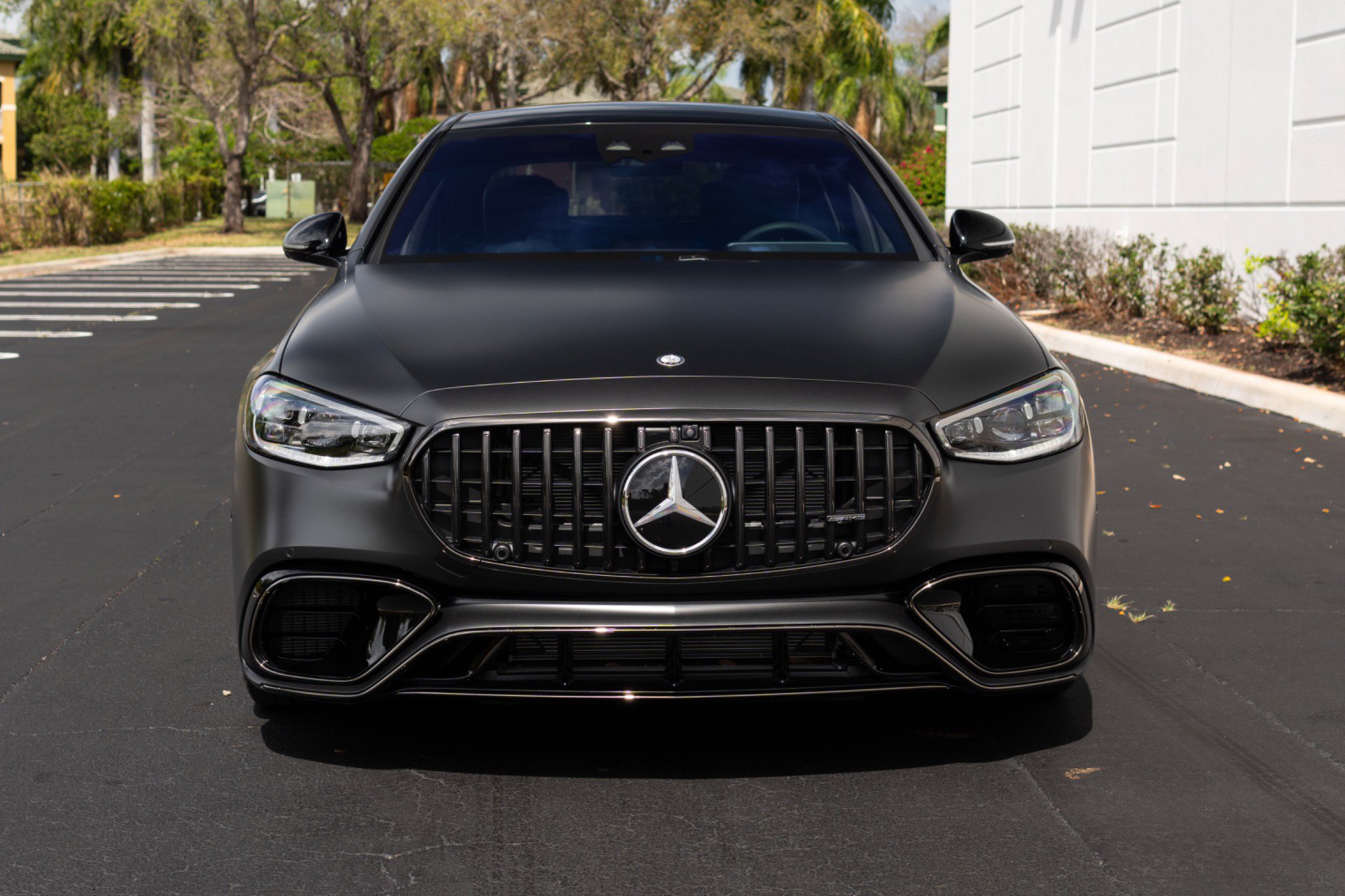 Used 2025 Mercedes-Benz S 63 AMG S image 3