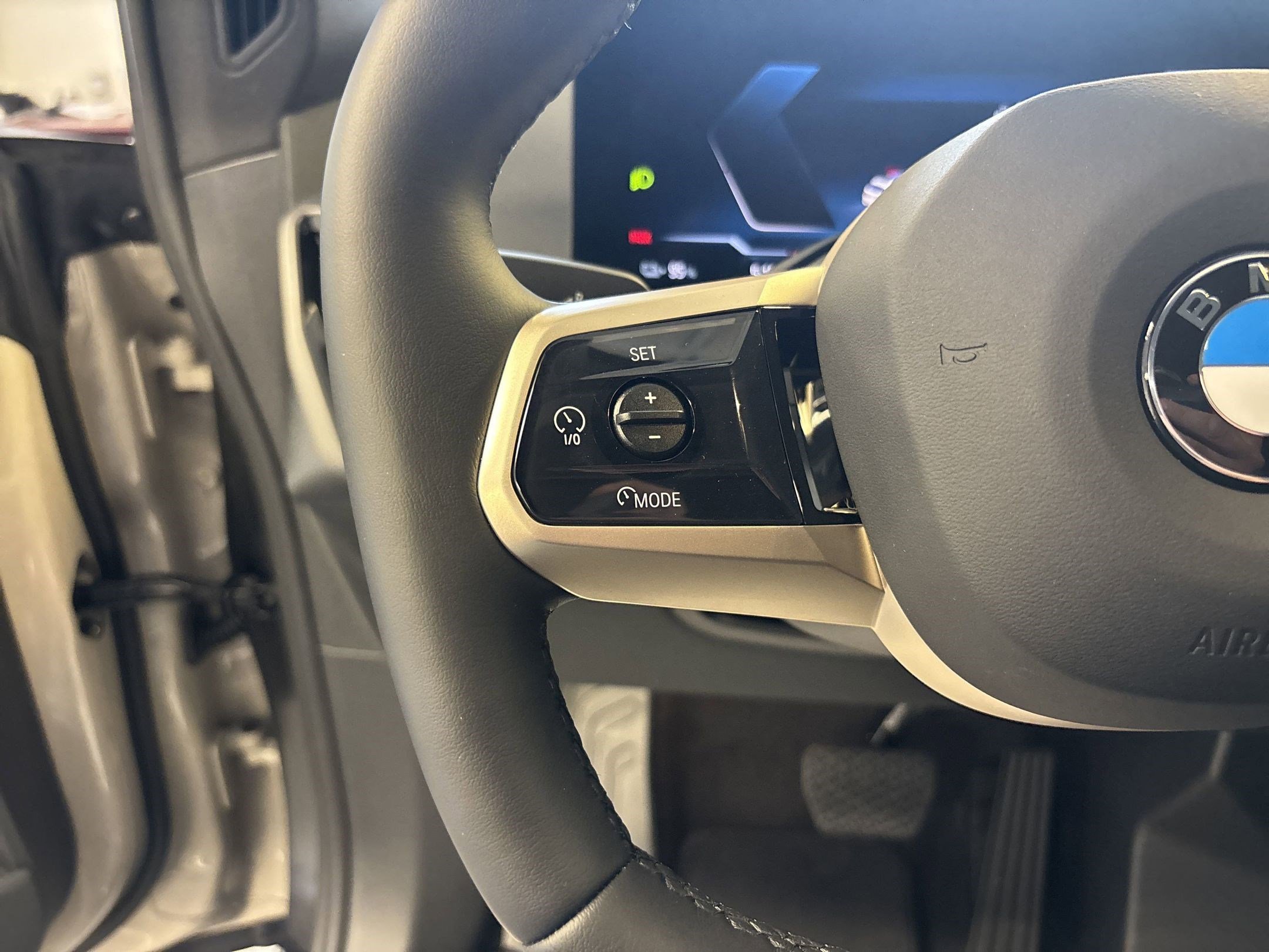 New 2026 BMW iX xDrive60 w/ Premium Package image 18