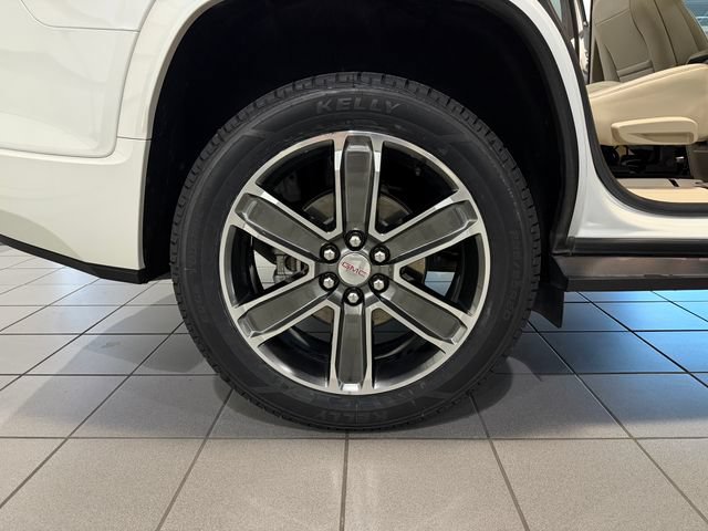 Used 2019 GMC Acadia Denali w/ Technology Package FWD image 7