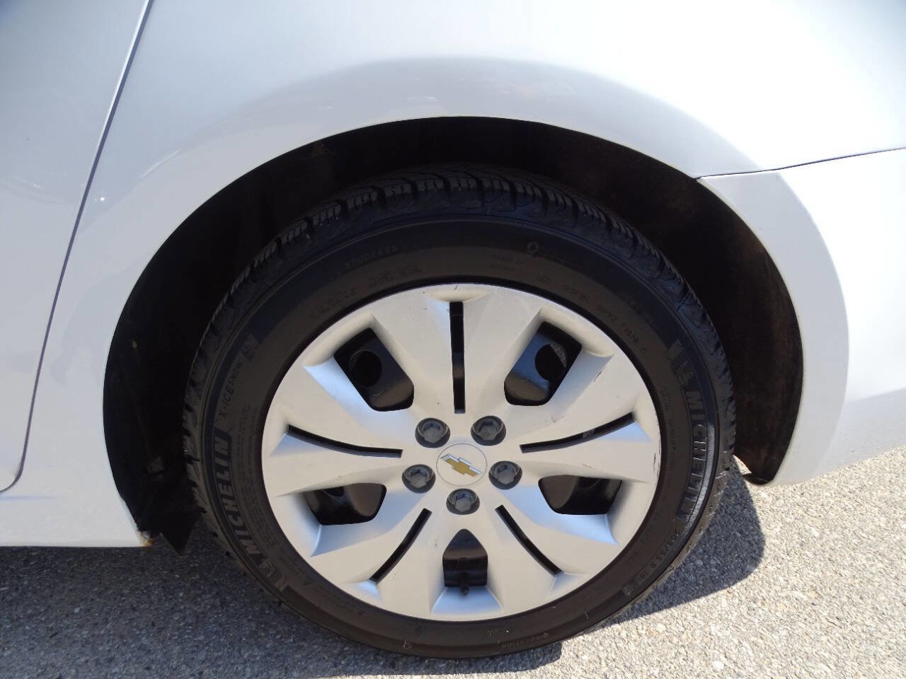 Used 2016 Chevrolet Cruze Limited LT FWD image 35