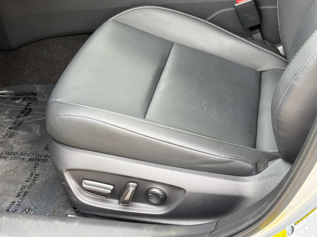 Used 2024 Toyota Prius XLE AWD/4WD image 20