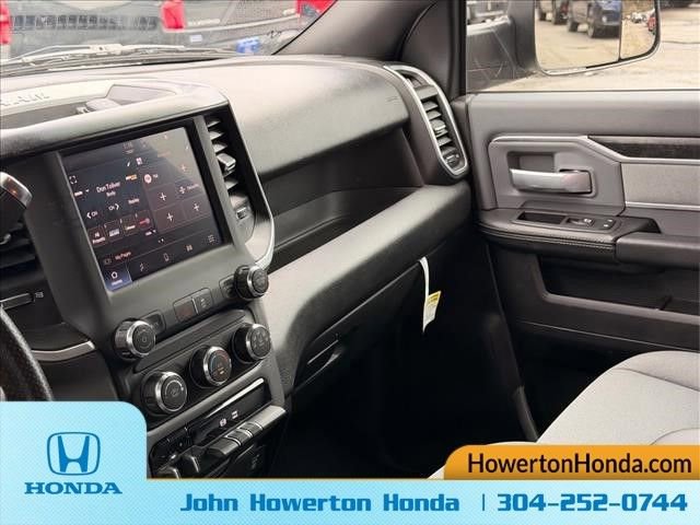 Used 2022 RAM 2500 Big Horn w/ Cold Weather Group image 16