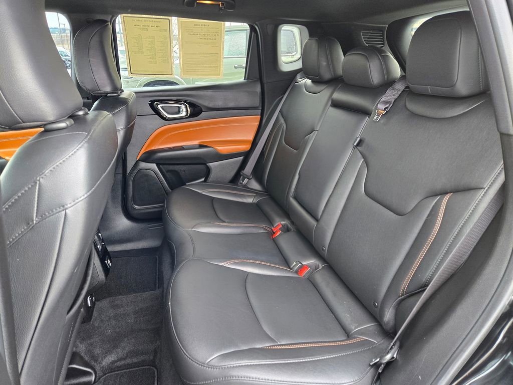 Used 2024 Jeep Compass Limited image 29