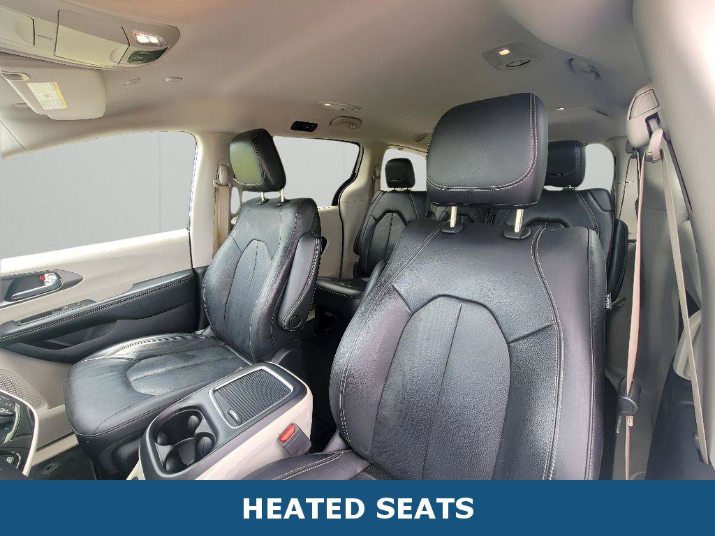 Used 2022 Chrysler Pacifica Touring-L FWD image 5