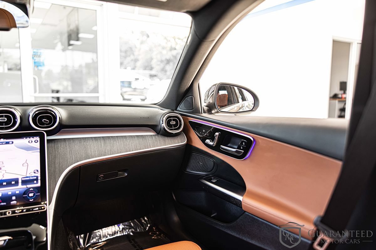 Used 2024 Mercedes-Benz C 300 4MATIC Sedan image 37