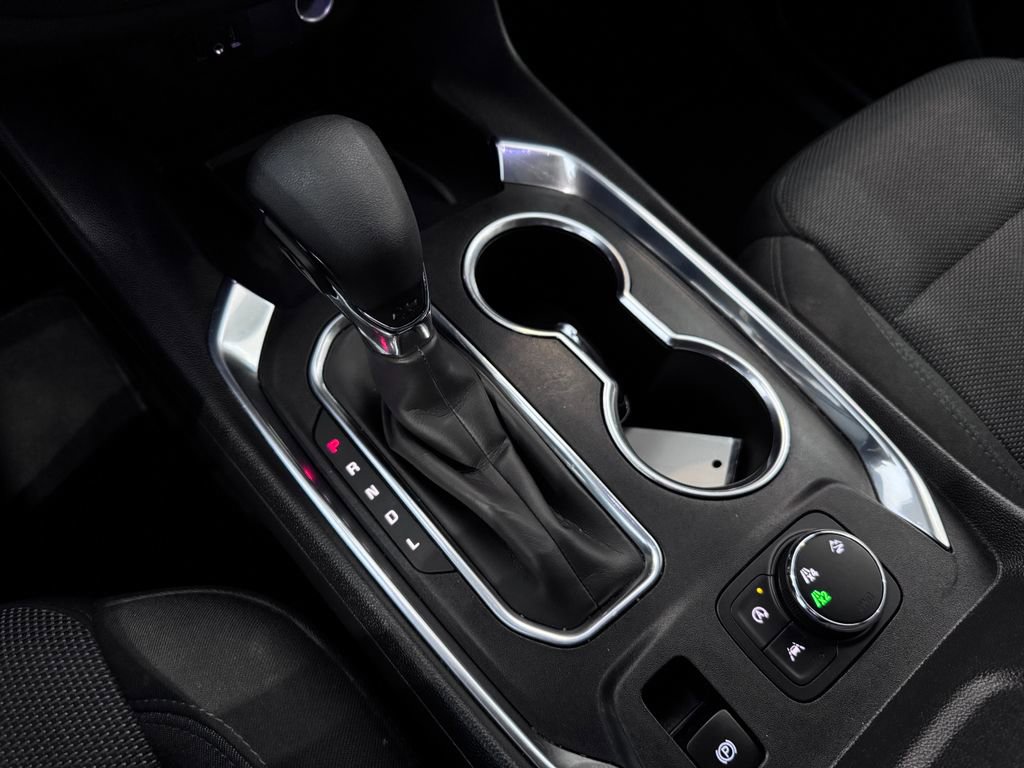 Certified 2022 Chevrolet Traverse LT image 24