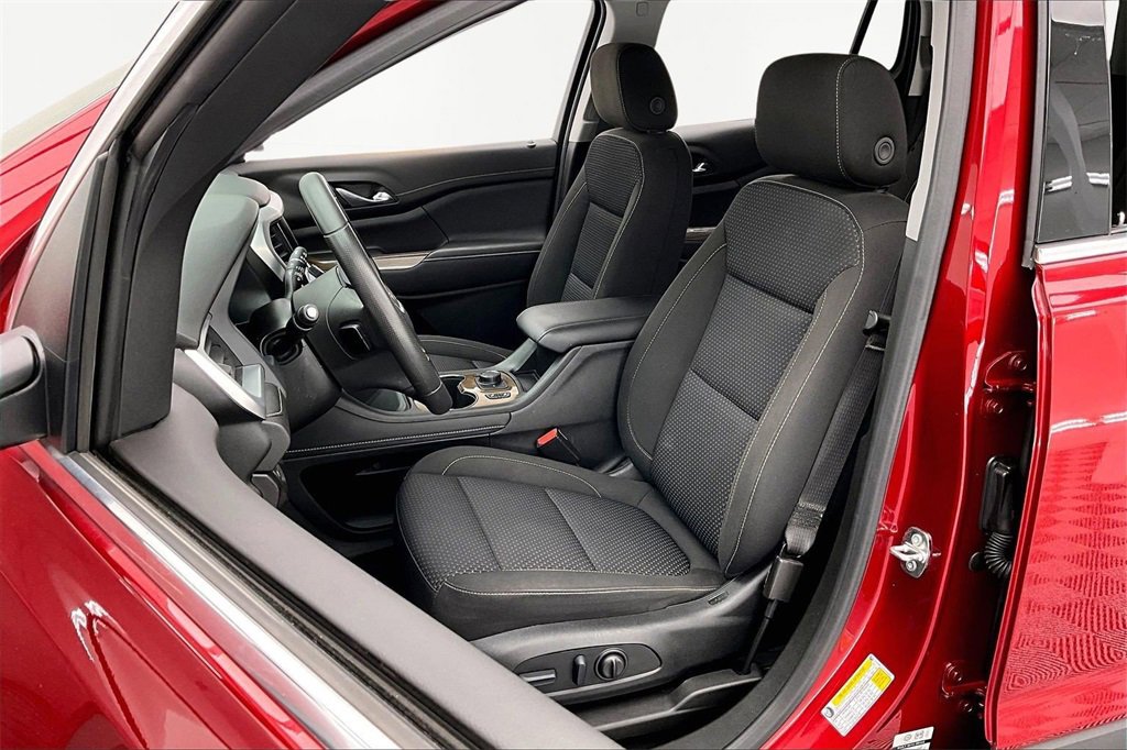 Used 2023 GMC Acadia SLE w/ Driver Convenience Package image 25