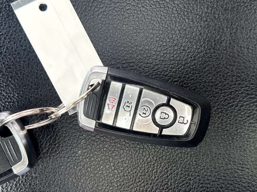 Used 2019 Ford Expedition Limited w/ Equipment Group 302A AWD/4WD image 41