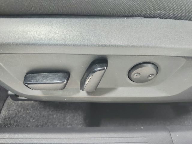 Used 2025 Nissan Rogue SV FWD image 20