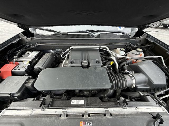Used 2024 GMC Canyon AT4 w/ Canyon Safety Plus Package image 28